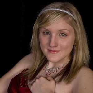 BrittainyDress divan sm_8.jpg